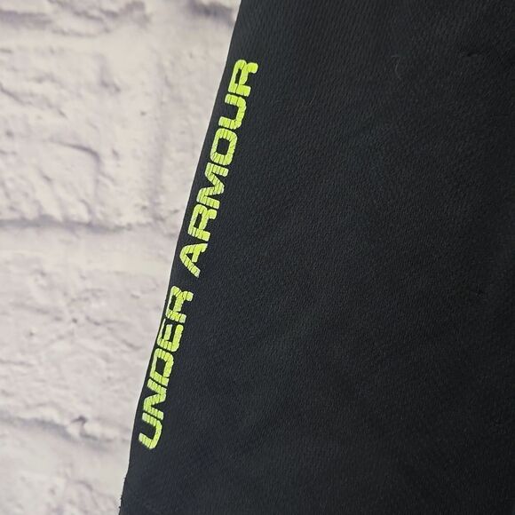 Under Armour Toddler Boy Athletic Shorts 3T Casual Kids Bottoms Summer Sporty UA - Picture 2 of 6